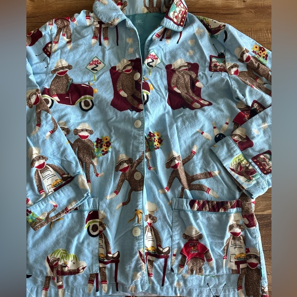 Nick and Nora cotton pajama button down long sleeve top - Picture 2 of 4